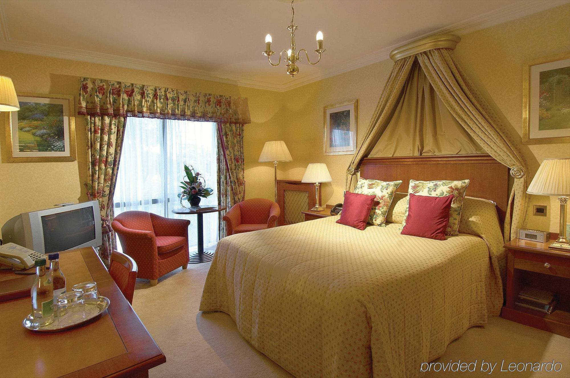 Parkway Hotel & Spa كمبران الغرفة الصورة