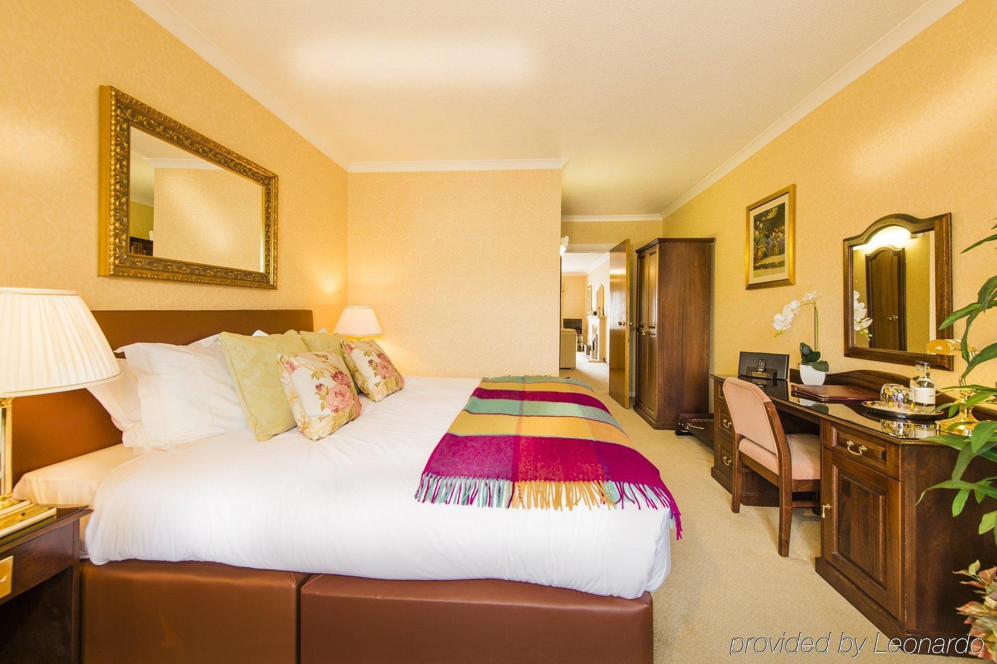 Parkway Hotel & Spa كمبران المظهر الخارجي الصورة