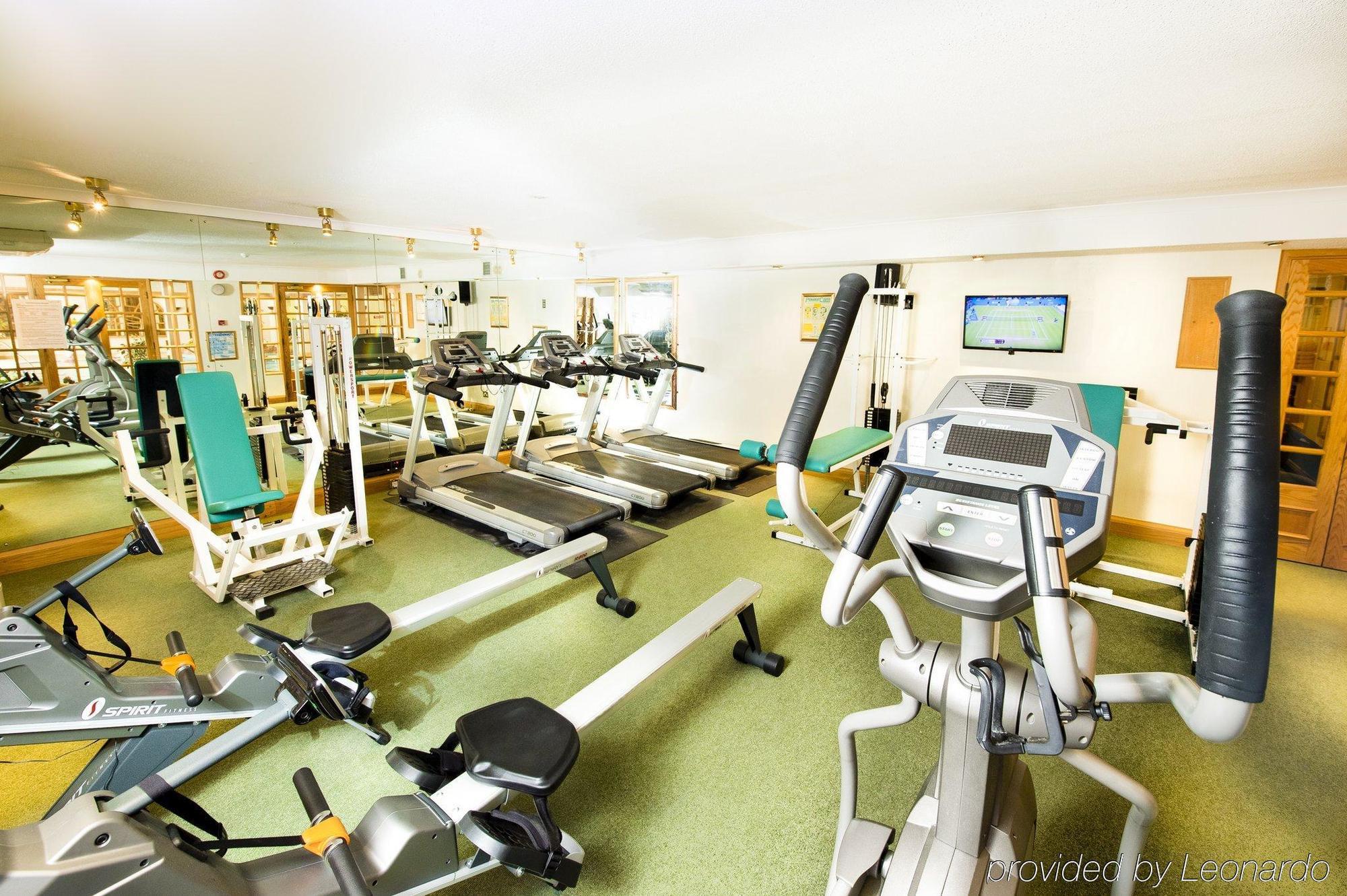 Parkway Hotel & Spa كمبران المظهر الخارجي الصورة