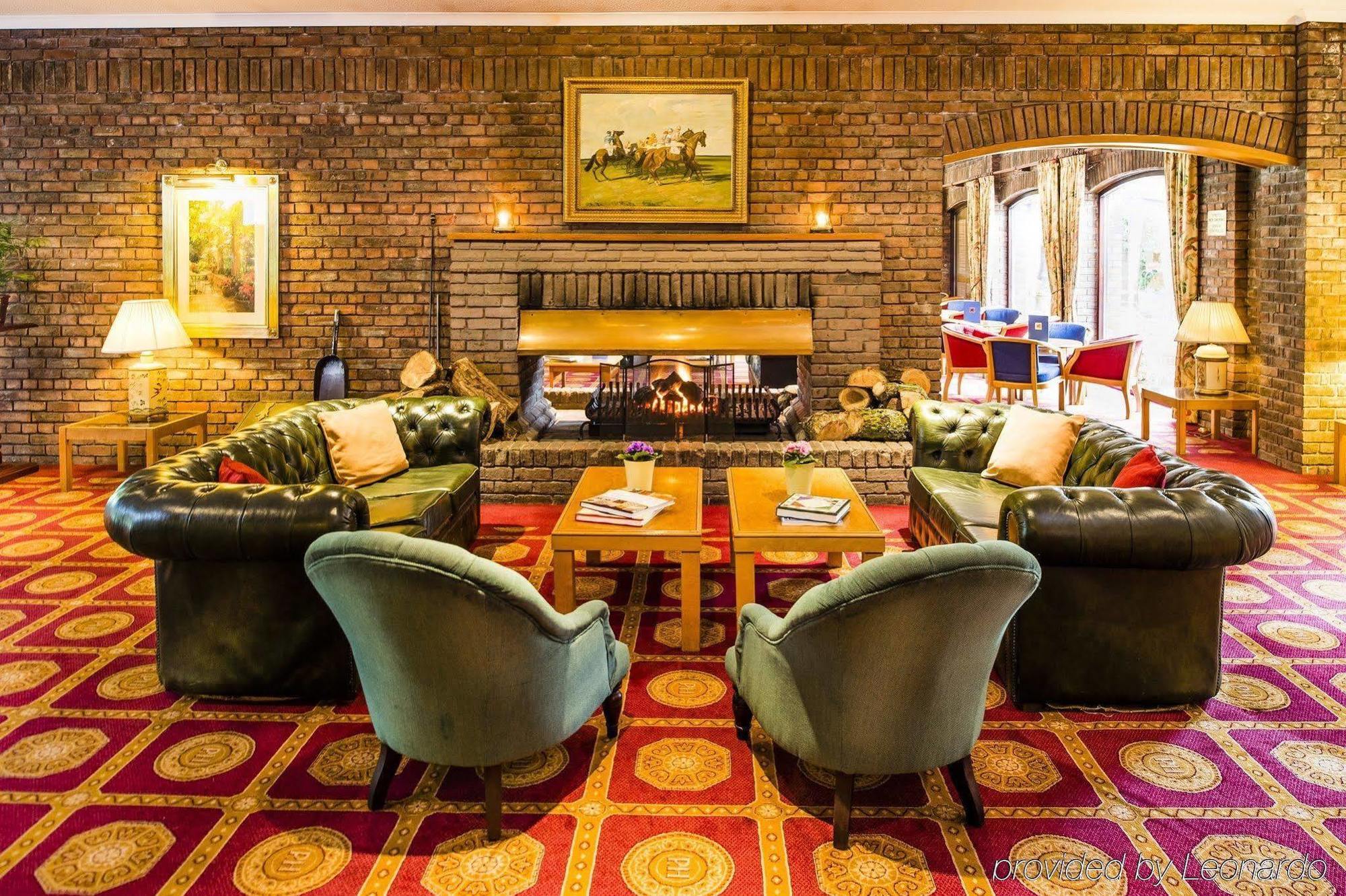 Parkway Hotel & Spa كمبران المظهر الخارجي الصورة