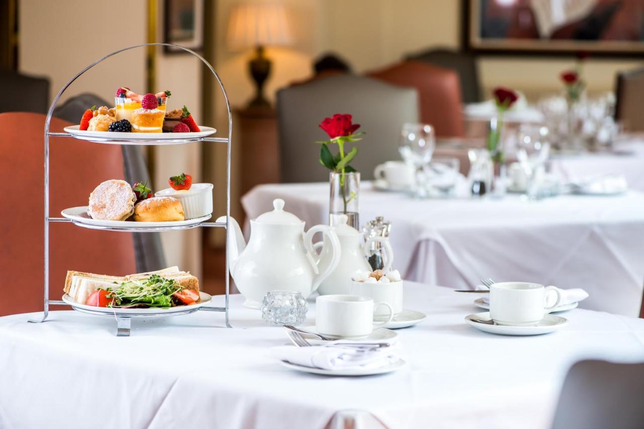 Parkway Hotel & Spa كمبران المظهر الخارجي الصورة