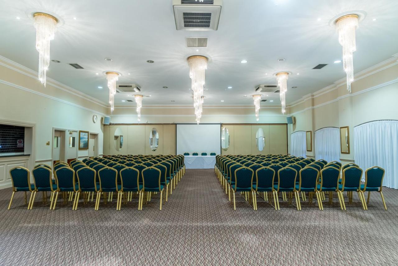 Parkway Hotel & Spa كمبران المظهر الخارجي الصورة