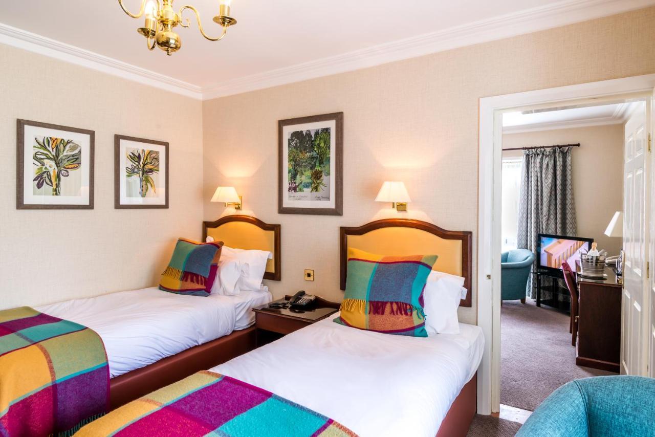 Parkway Hotel & Spa كمبران المظهر الخارجي الصورة