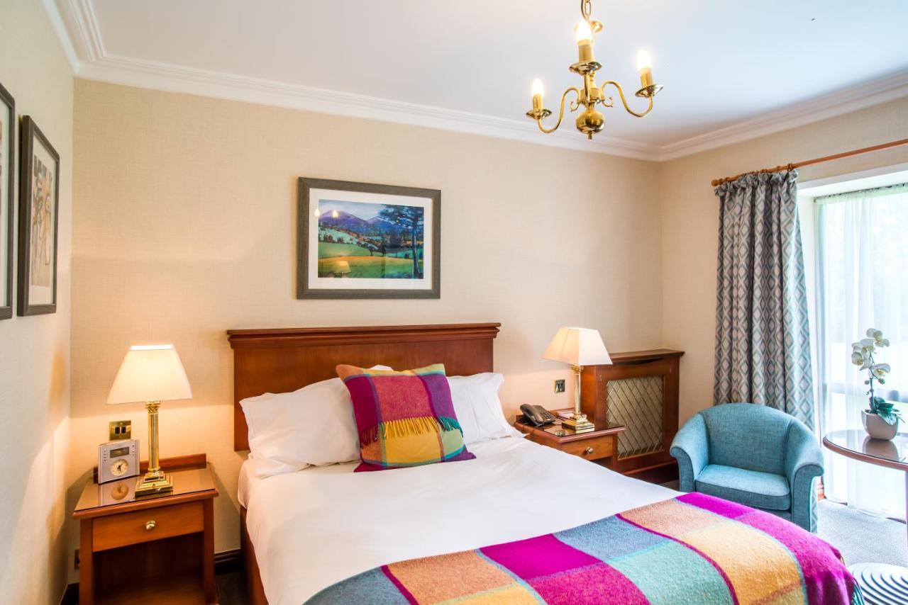 Parkway Hotel & Spa كمبران المظهر الخارجي الصورة